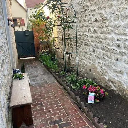 Appartement Maisonnette Individuelle Au Coeur De Vernon *