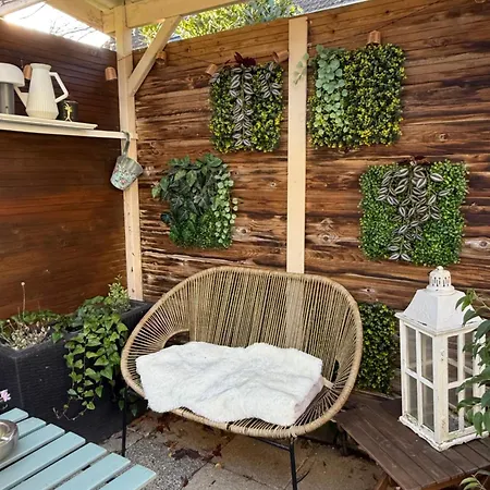 Maisonnette Individuelle Au Coeur De Appartement