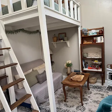 Maisonnette Individuelle Au Coeur De Appartement *