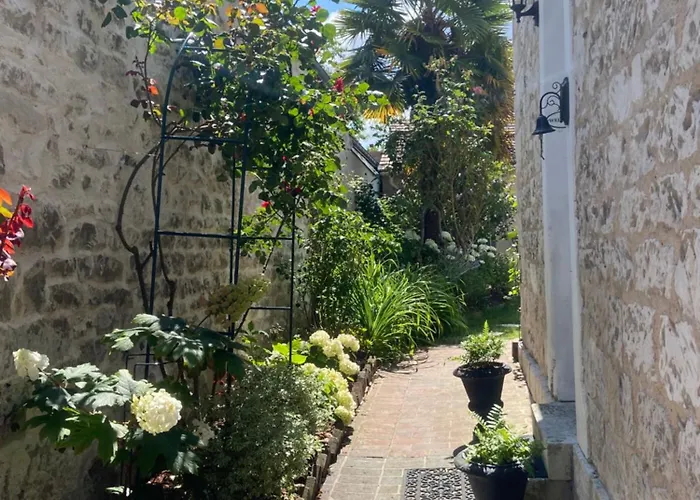 Maisonnette Individuelle Au Coeur De Appartement *